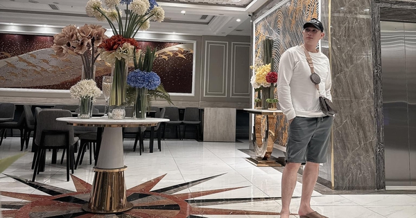Ngoại hình ca sĩ giữ chức Viện phó, thỉnh thoảng chốt đơn một căn nhà, 50 tuổi rất giàu nhưng chưa vợ con