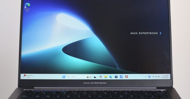 Chiếc laptop AI nhẹ ngang MacBook Air nhưng mạnh, bền hơn gấp bội