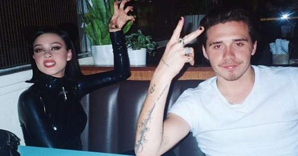 Brooklyn Beckham bắt cá mấy tay đây? Hết 2 cô đào sexy hơn tuổi giờ lại hẹn hò ăn tối cùng mỹ nhân 