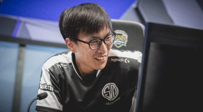 LMHT: Xạ Thủ Doublelift bất ngờ muốn trở lại thi đấu chuyên nghiệp ở tuổi 29