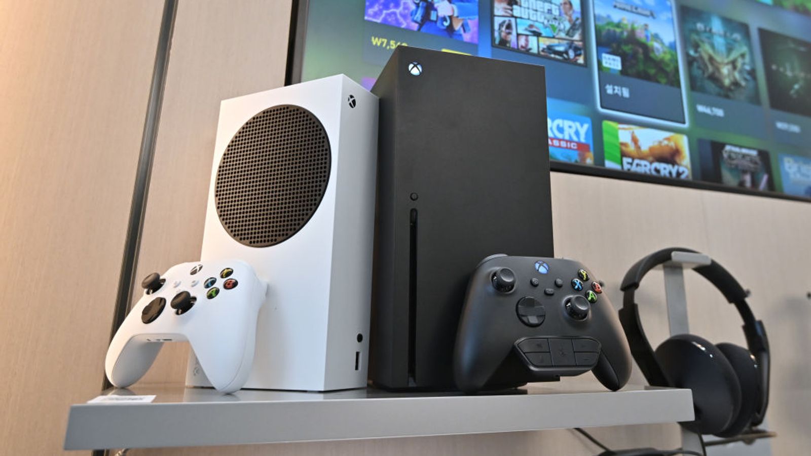 Microsoft thừa nhận vấn đề về hiệu năng trên Xbox Series S và X