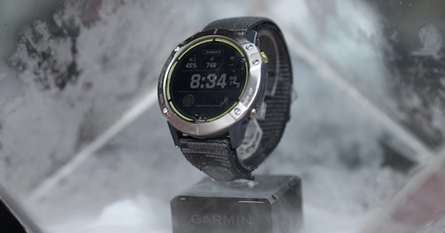 Garmin giới thiệu smartwatch Enduro sạc nhờ mặt trời, pin 65 ngày