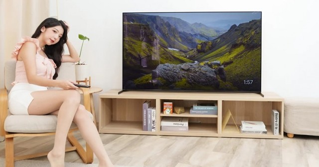 Vì sao từng là mặt hàng xa xỉ, TV nay lại rẻ hơn đến vậy?