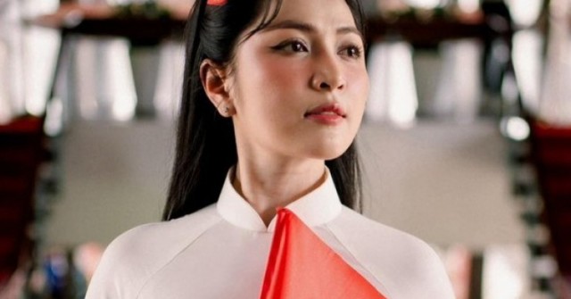 Tranh luận Võ Hạ Trâm hát bản hit 2,2 tỷ view 'Viết tiếp câu chuyện hoà bình'