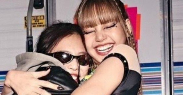 Jennie và Lisa phá kỷ lục của BlackPink