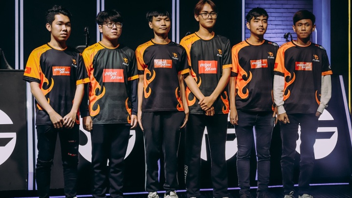 Lịch thi đấu chung kết Mid Season Showdown 2020: FL vs TLN