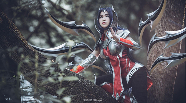 LMHT: Đắm mình vào khung cảnh trầm tư với cosplay Irelia