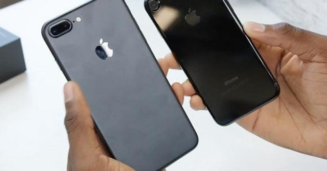 Đây là chiếc iPhone tuổi đời khá lâu, nhưng chạy phà phà, giá lại mềm