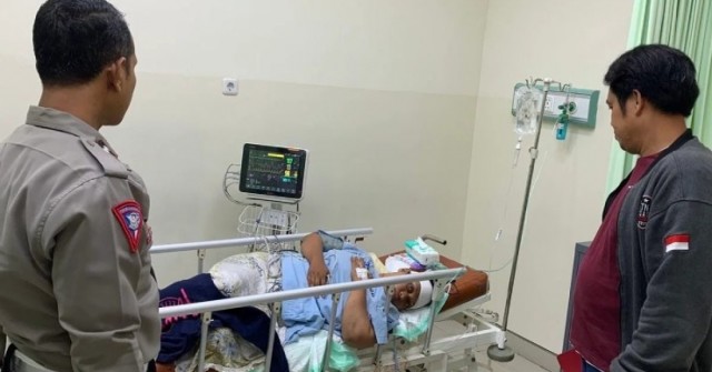 Indonesia: Chồng đâm hàng xóm nhiều nhát vì bị nói 'vợ thích tám chuyện'