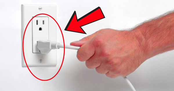 5 thiết bị trong nhà đang "nuốt" điện ngầm: Rút phích cắm ngay kẻo "mỏng ví"!