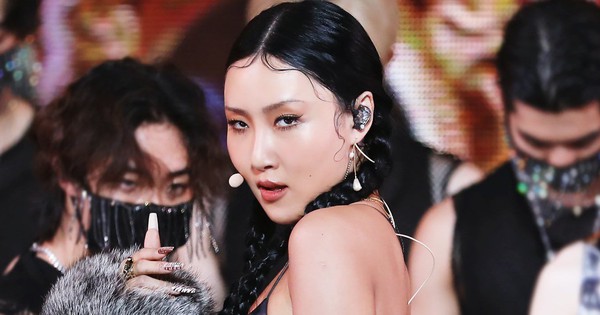 Hwasa hẹn hò doanh nhân hơn 12 tuổi, chủ động theo đuổi đàng trai quyết liệt