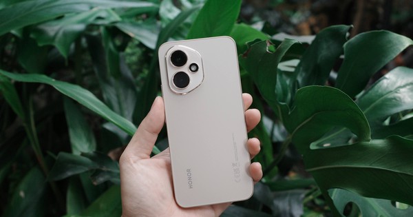 Smartphone phát hiện deepfake lừa đảo ra mắt tại Việt Nam, giá từ 8,99 triệu đồng