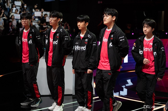 T1 đã qua được vòng bảng, đếm từng ngày đón chào Faker trở lại ngay trước playoffs LCK Mùa Hè 2023