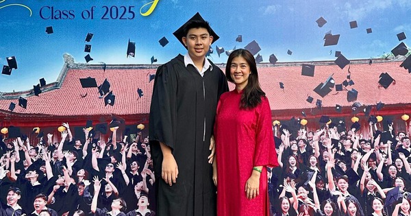 Con trai Phước Sang vừa tốt nghiệp cấp 3, cao 1,9m, ngoại hình điển trai khiến dân tình rần rần