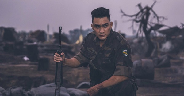 Mỹ nam gây sốc nhất Mưa Đỏ: Ác toàn diện vẫn không ai ghét nổi, lên hình vài phút mà cả triệu người vỗ tay