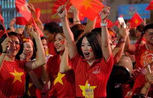 Tặng 100.000 đồng/người cho toàn dân ăn Tết Độc lập