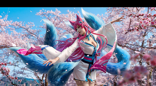 LMHT: Ngẩn ngơ với vẻ đẹp mong manh tựa sương khói của cosplay Ahri Chiêu Hồn Thiên Hồ