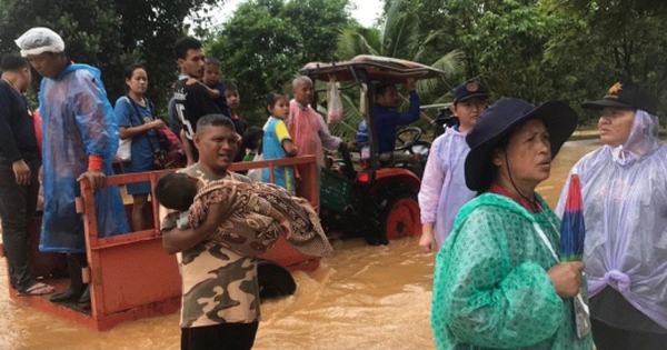 Nhiều khu vực ở Thái Lan phải sơ tán dân khẩn cấp do mưa lũ