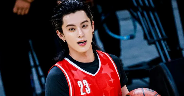 Vương Hạc Đệ bùng nổ tại giải NBA Ngôi sao Thành Đô