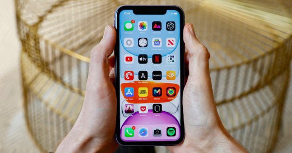 Thật tiếc cho ai mua iPhone 11, bởi iPhone 12 năm sau sẽ có một thứ 