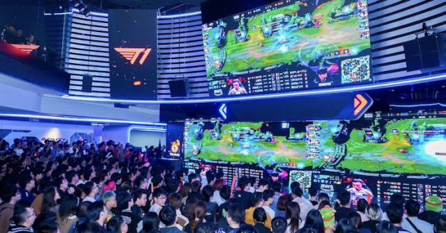 Ra mắt chương trình đào tạo thể thao điện tử Esports Academy