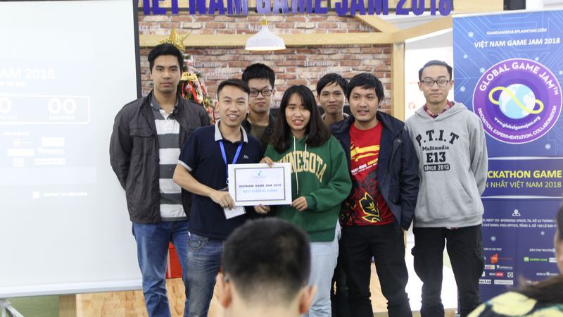 Hơn 200 người tham gia sáng tạo game trong vòng 36 giờ tại Việt Nam Game Jam 2018