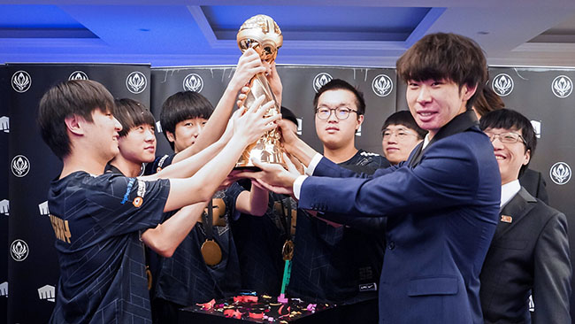 LMHT: Thất bại của T1 trước RNG và những điều thú vị của MSI 2022