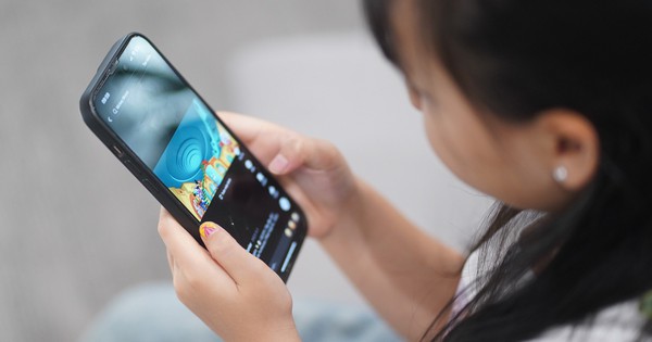 Cấm trẻ dưới 16 tuổi truy cập YouTube