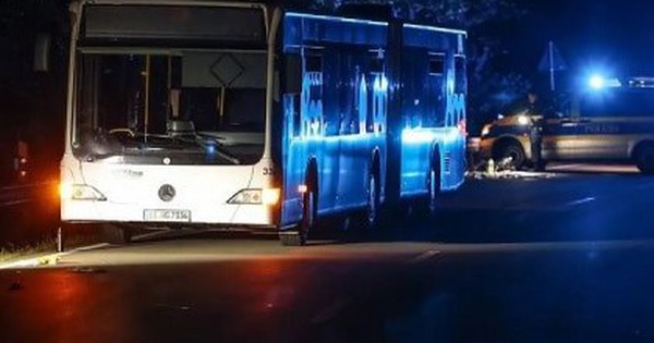 Tấn công bằng dao trên xe bus tại Đức, 6 người bị thương