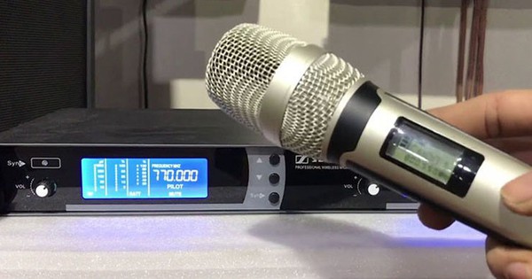 Dùng micro không dây này hát karaoke sẽ bị phạt tiền, tịch thu thiết bị