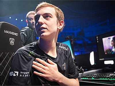 FNC Caps nói về Rookie: 