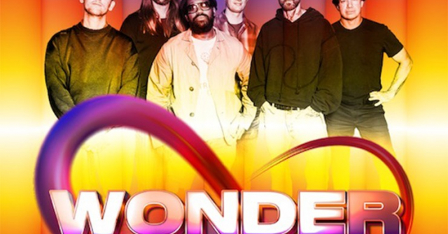 Tiết lộ bí mật về Maroon 5 - “ngôi sao chính” của 8Wonder Winter Festival