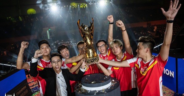 Những khoảnh khắc Liên Quân Mobile 2019: Dấu ấn Team Flash với nhiều kỳ tích 